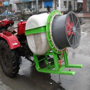 富锦市立兴植保机械厂 2014年新款水稻运苗车与喷药打药机展示